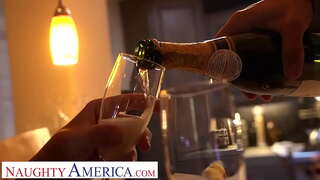 Непослушная Амрико - Грейси Глэм пурра насбшуда пеш аз он ки узви оседлать