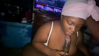 Вялікія тоўстыя жанчыны з вялікай попай Робяць Ўдары Наводмаш і нядбайны глыбокі заглот