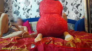 ���િત્ર વહેંચાયેલ તેની પત્ની mzhm