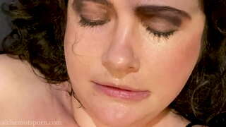 Sefil İtaatkar Ağız Becerdin ve Tokatladı