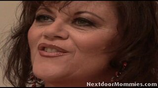 De Bella ਹੈ, ਇੱਕ ਖਿਡੌਣਾ ਦਿਨ ਲਈ