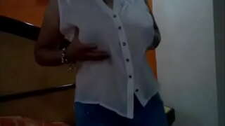 ���पाईं सार्न स्तन मेरो पत्नी