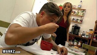 WANKZ - Facet Pieprzy Swoją Naprawdę Gorącą Macochę!