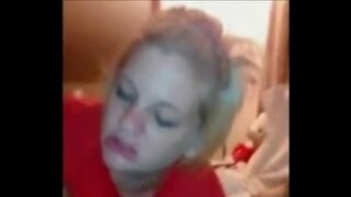 היא אוהבת טעימות מזדיינת עם ה-BBC.