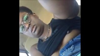 ���อนนี้ผมอยู่ในรถของฉัน