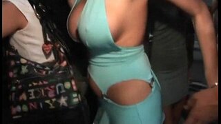 ���ੁੱਕ girls ਕਲੱਬ ' ਤੇ