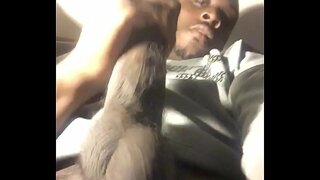 ���ට Stroking මගේ ලොකු ඩික් තිබෙන්නේ මම කාඞ්