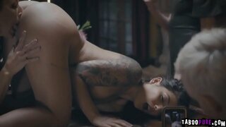 Джине нравилось, ки Рейган доставляла вай хушнудии