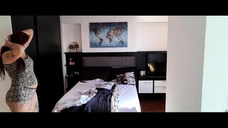 ���ගේ බිරිඳ, මම වැඩ කිරීමට යන විට