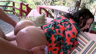 BANGBROS - ҷамъоварии сафед духтарон бо шикарными задницами, аз ҷумла Остина Тейлора, Аникку Олбрайт, Эшли Файрс ва дигар